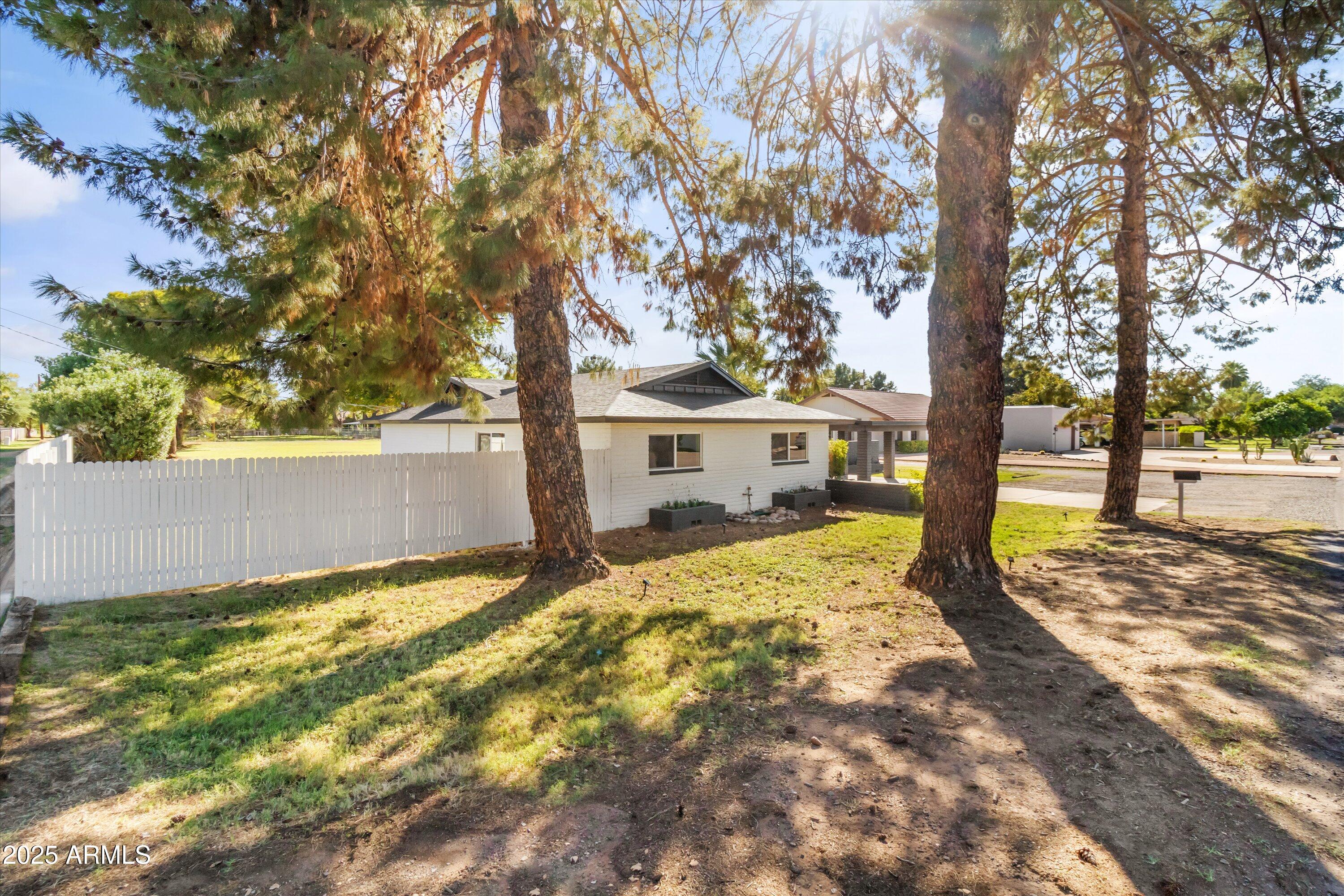 2029 West Shawnee Drive Chandler, AZ 85224 - Photo 6 of 58 03-IMG_9612