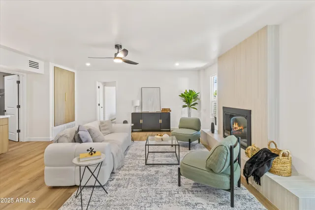 $1,055,000 | 2029 West Shawnee Drive, Chandler, AZ 85224