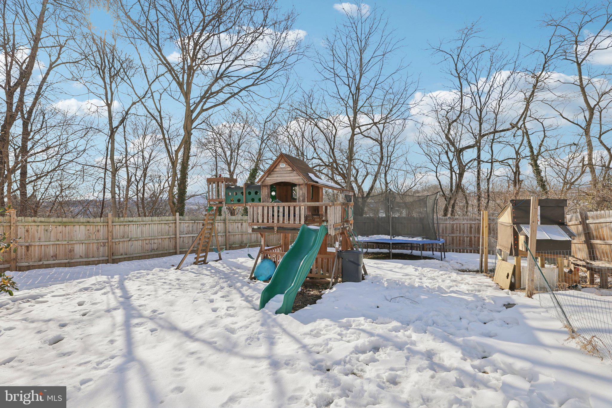 519 North Maple Avenue Brunswick, MD 21716 - Photo 26 of 26 a view of a park with iron fence