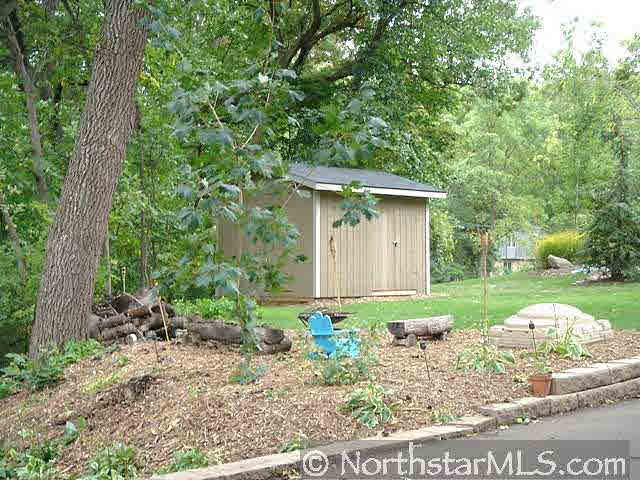 15205 Court Road Minnetonka, MN 55345 - Photo 9 of 10 Gallery Image 9