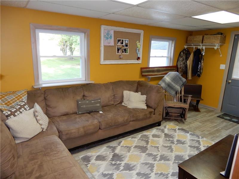 602 Charleston Road Sharpsville, PA 16150 - Photo 5 of 25
