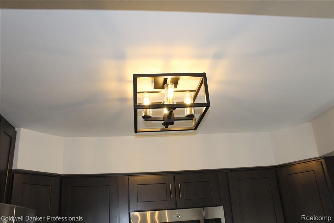 450 Miller Avenue Rochester, MI 48307 - Photo 27 of 38 27.JPG