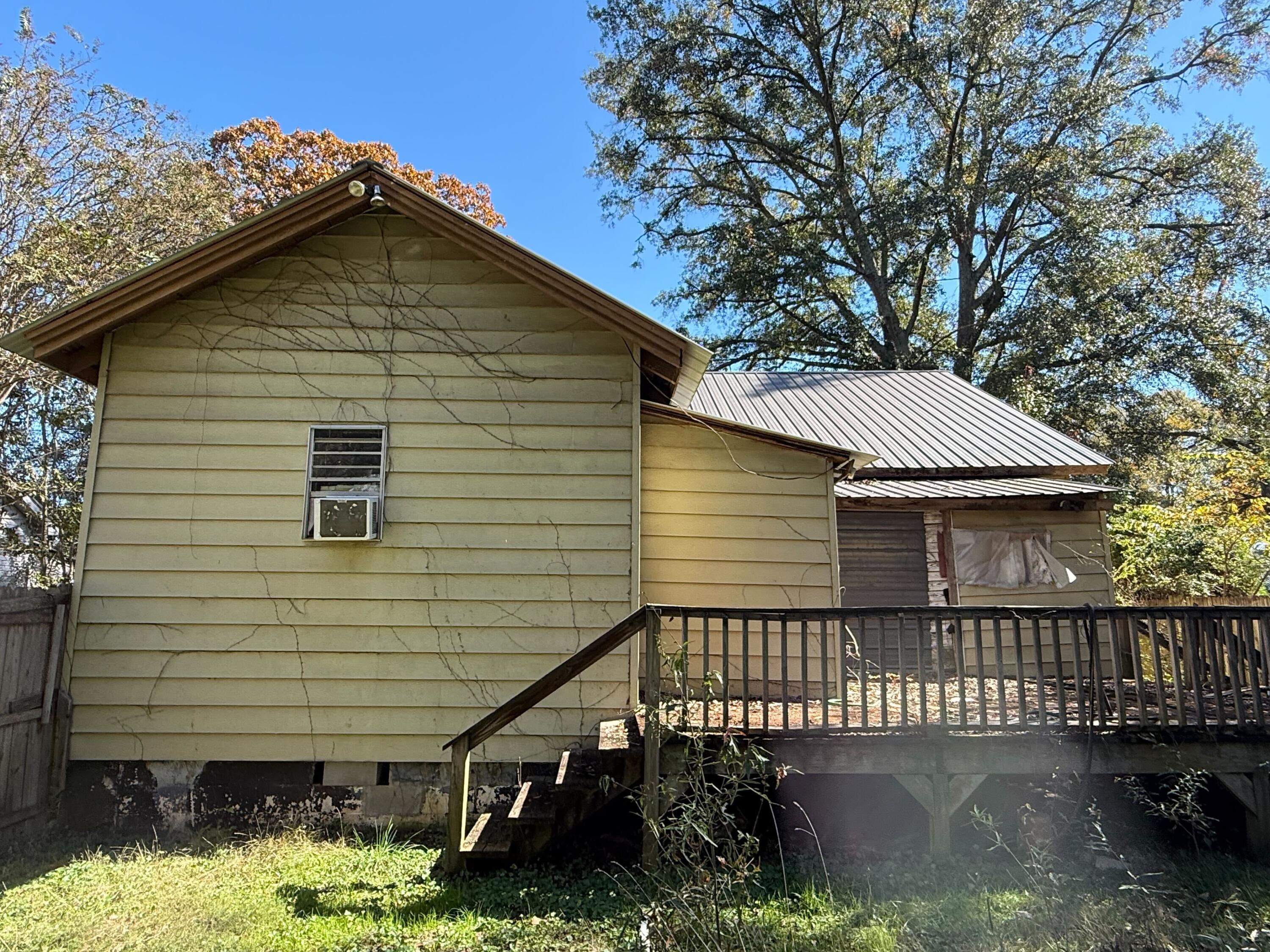 95 Chestnut Street Trion, GA 30753 - Photo 5 of 9 IMG_2237