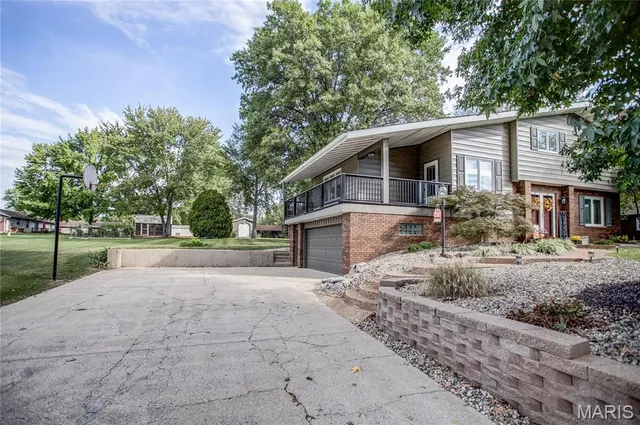 $278,900 | 8433 Steelecrest Lane, Troy, IL 62294