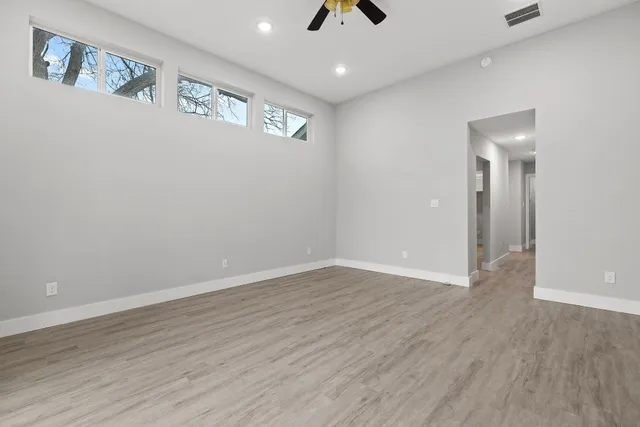 $450,000 | 813 Central Avenue, Elgin, TX 78621