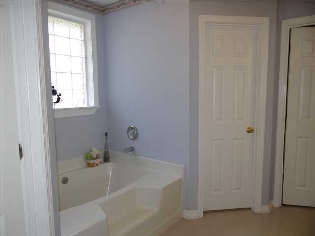 602 Risen Star Drive Crestview, FL 32539 - Photo 21 of 32 Gallery Image 21