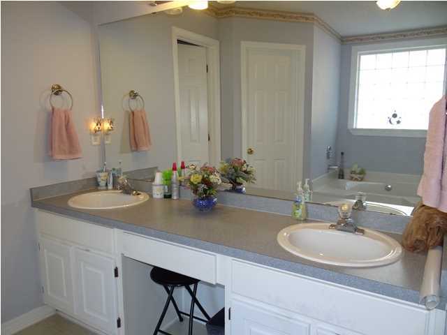 602 Risen Star Drive Crestview, FL 32539 - Photo 23 of 32 Gallery Image 23