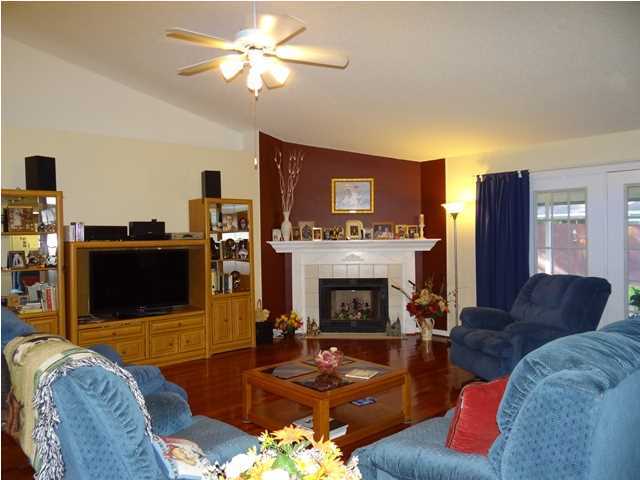 602 Risen Star Drive Crestview, FL 32539 - Photo 10 of 32 Gallery Image 10
