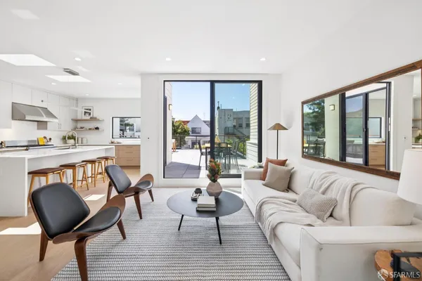 $2,850,000 | 862 York Street, San Francisco, CA 94110
