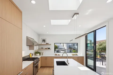 $2,850,000 | 862 York Street, San Francisco, CA 94110