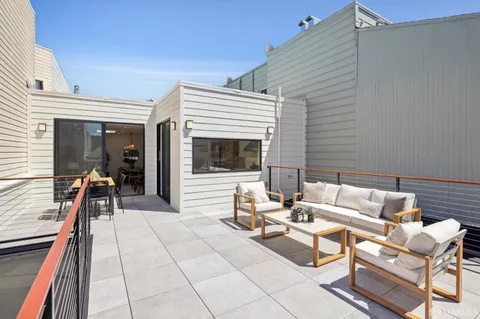 $2,850,000 | 862 York Street, San Francisco, CA 94110