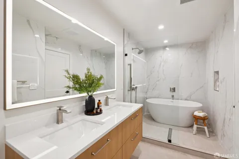 $2,850,000 | 862 York Street, San Francisco, CA 94110