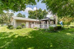 718 Forsythia Street Southeast De Motte, IN 46310 - Photo 13 of 39 256x171