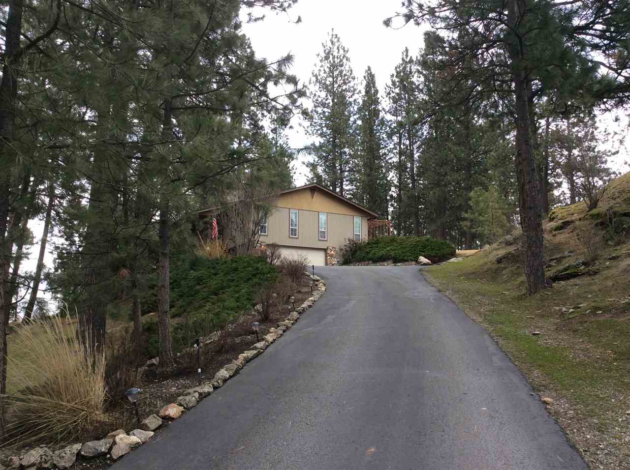 4001 South Madison Road Spokane Valley, WA 99206 - Photo 1 of 20