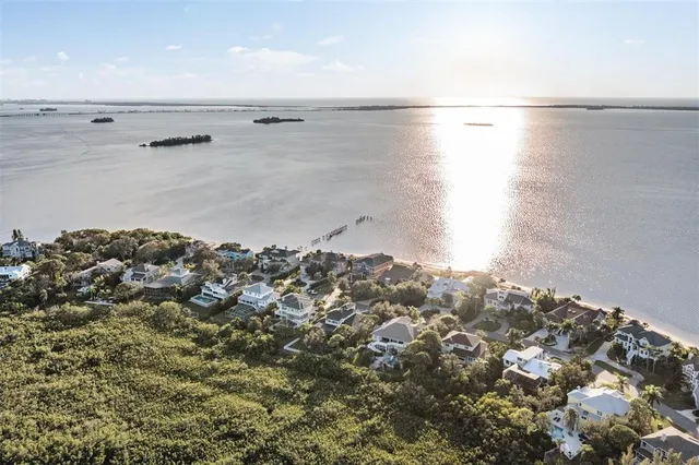 $1,445,000 | 921 Point Seaside Drive, Palm Harbor, FL 34683