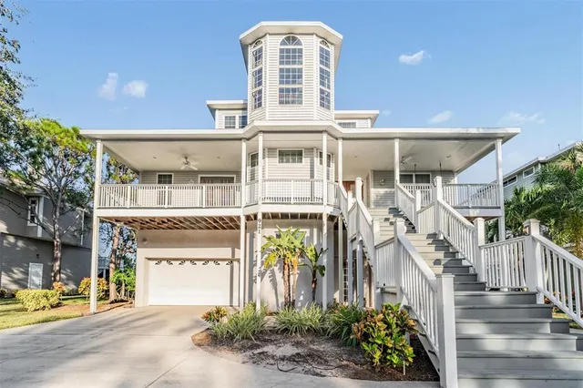 $1,445,000 | 921 Point Seaside Drive, Palm Harbor, FL 34683