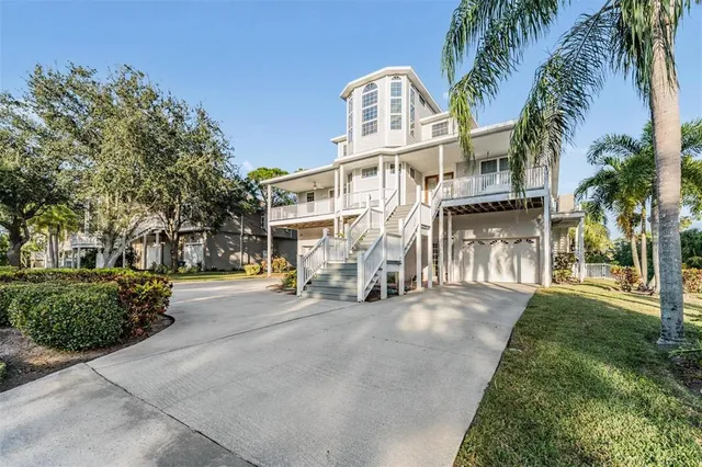 $1,445,000 | 921 Point Seaside Drive, Palm Harbor, FL 34683