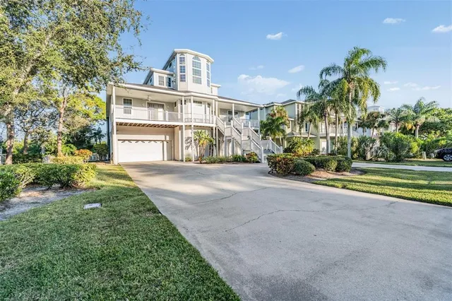 $1,445,000 | 921 Point Seaside Drive, Palm Harbor, FL 34683