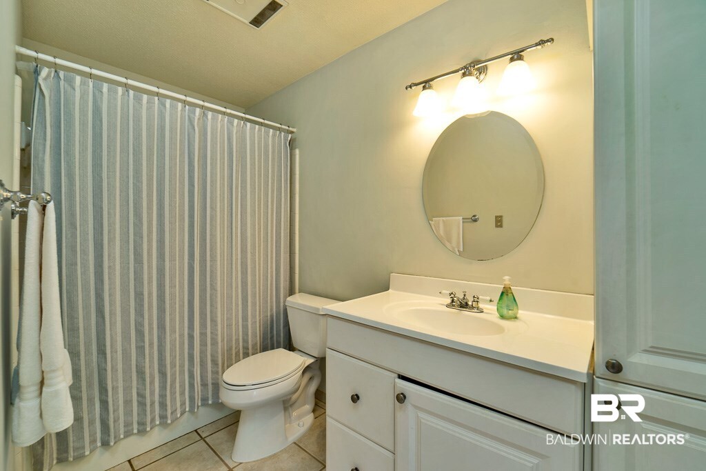 114 Spring Drive Fairhope, AL 36532 - Photo 15 of 23 Master Bath