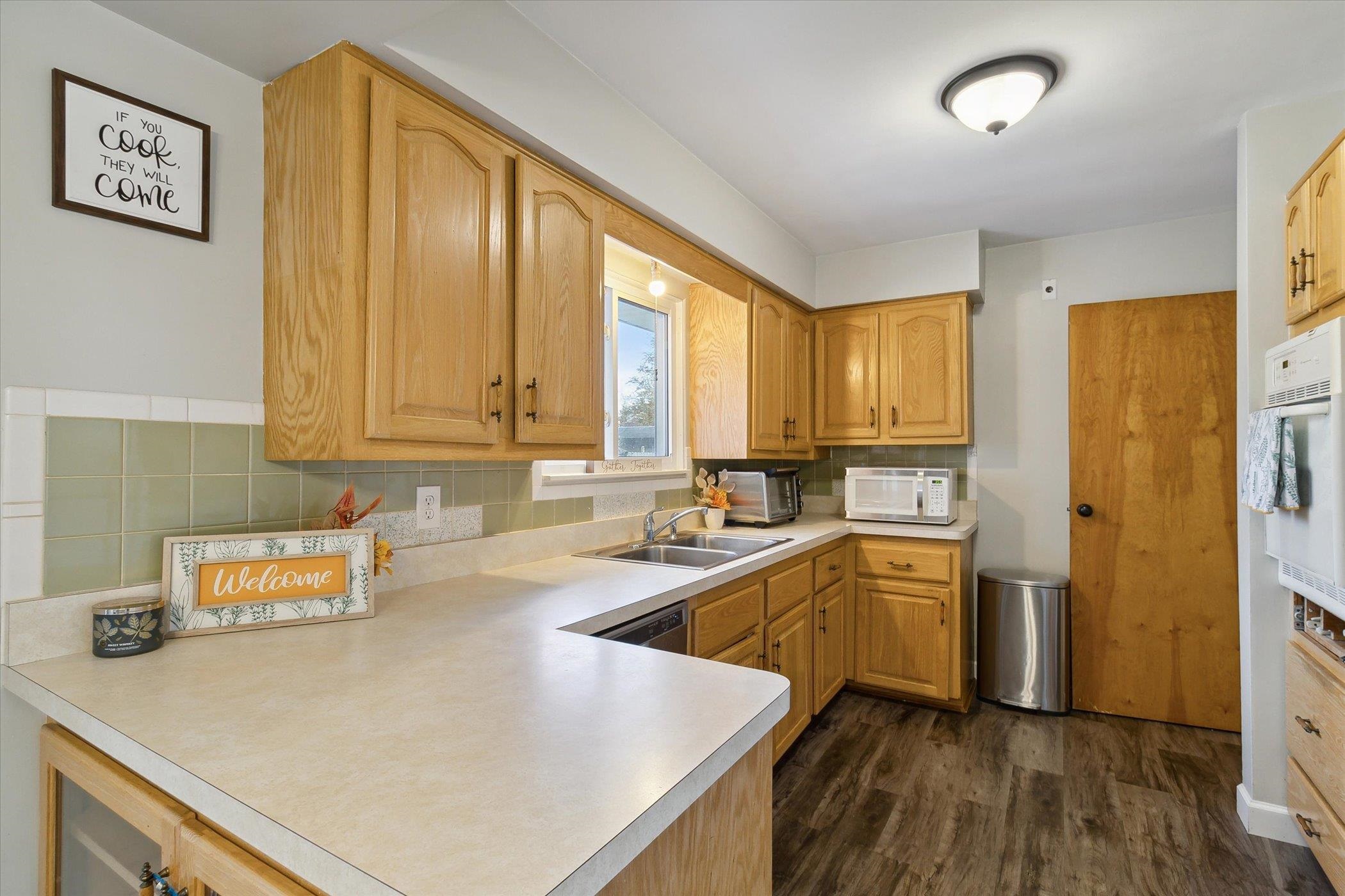4506 North Irish Road Davison, MI 48423 - Photo 12 of 40 50160235-217bae36-5cd4-4d82-836a-07aecdf1c8ad.JPG