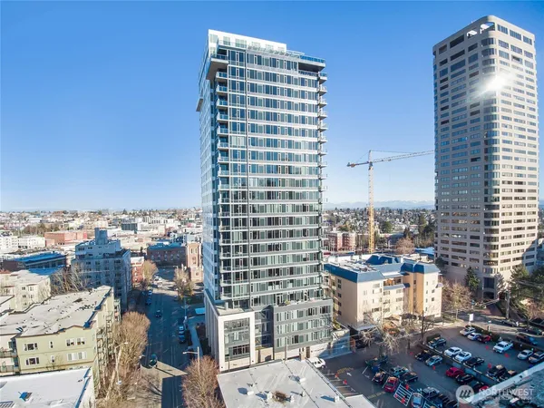 $3,100 | 1321 Seneca Street, Unit 2202, Seattle, WA 98101