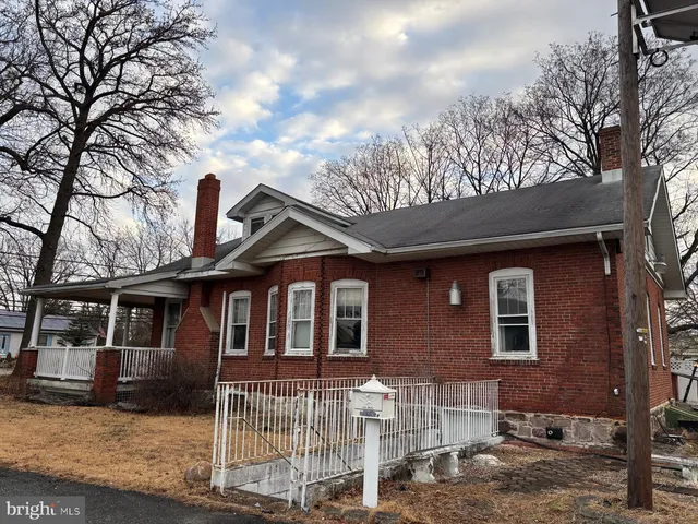 $300,000 | 867 Beverly Road, Burlington, NJ 08016