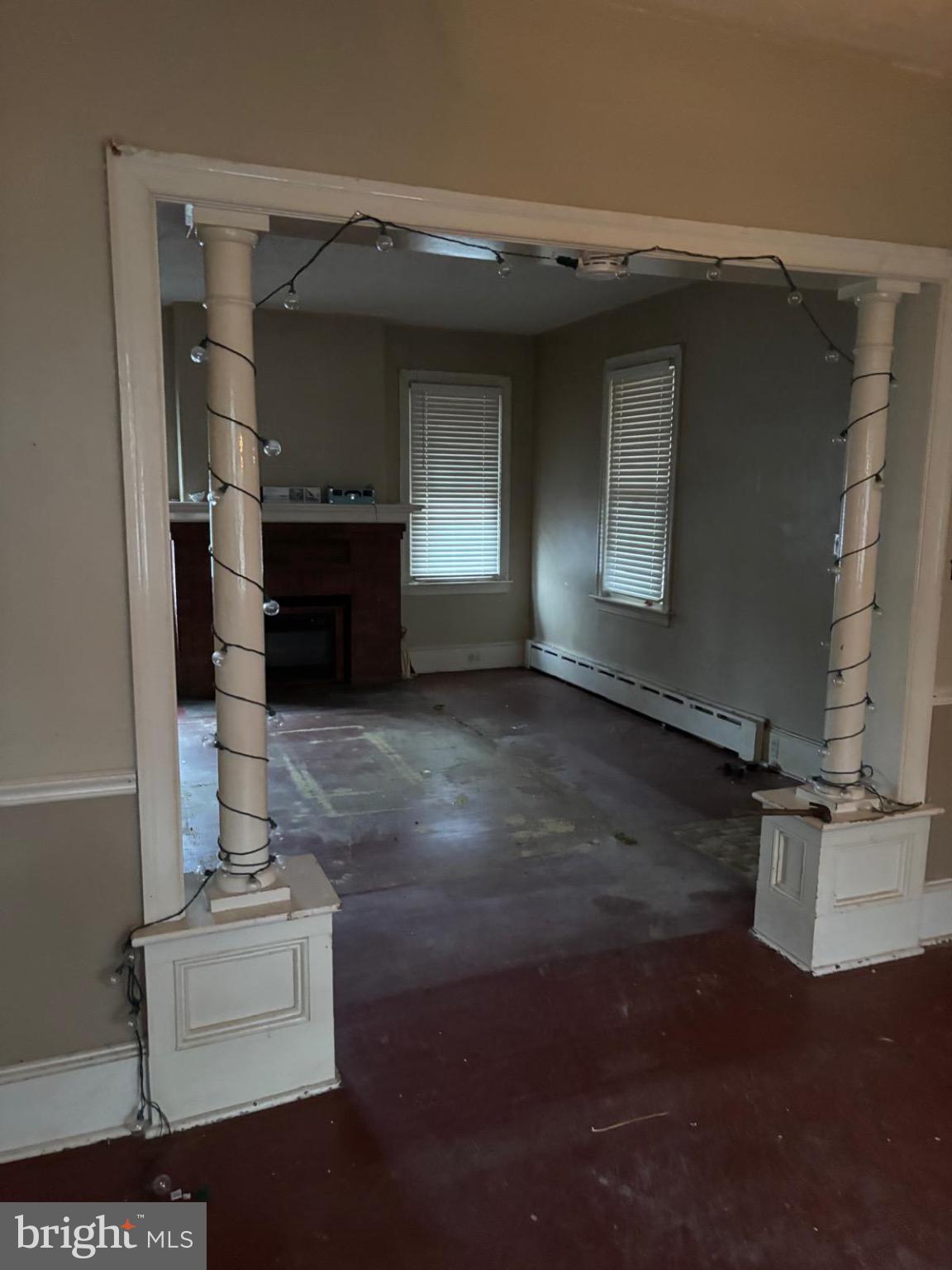 867 Beverly Road Burlington, NJ 08016 - Photo 4 of 23 Charming entryway with classic columns.