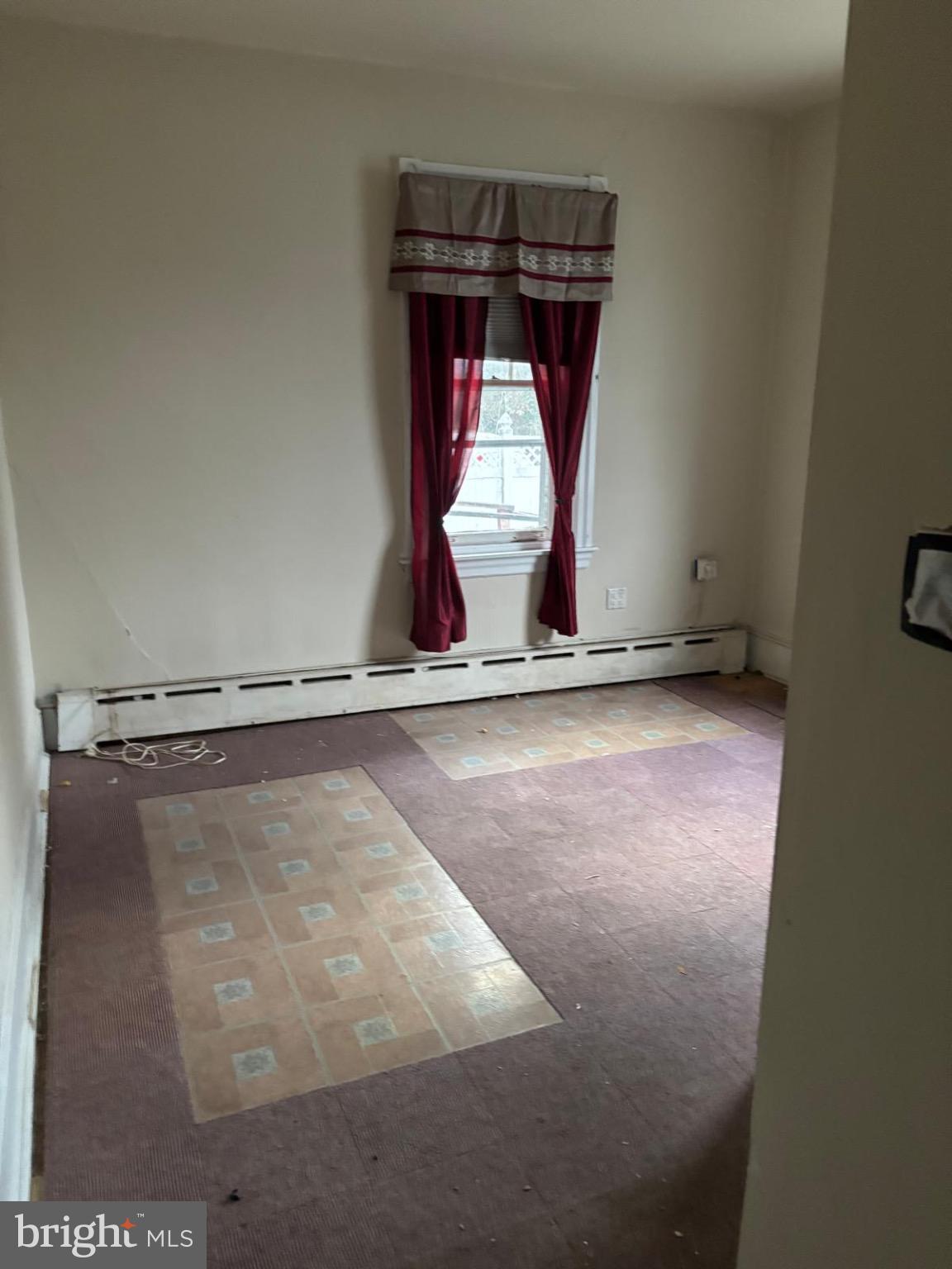 867 Beverly Road Burlington, NJ 08016 - Photo 9 of 23 Bright, airy space ready for transformation.