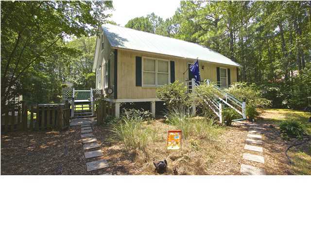 807 West Carolina Road McClellanville, SC 29458 - Photo 1 of 17 Primary Photo