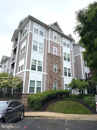 $247,600 | 1301 Karen Boulevard, Unit 201, Capitol Heights, MD 20743