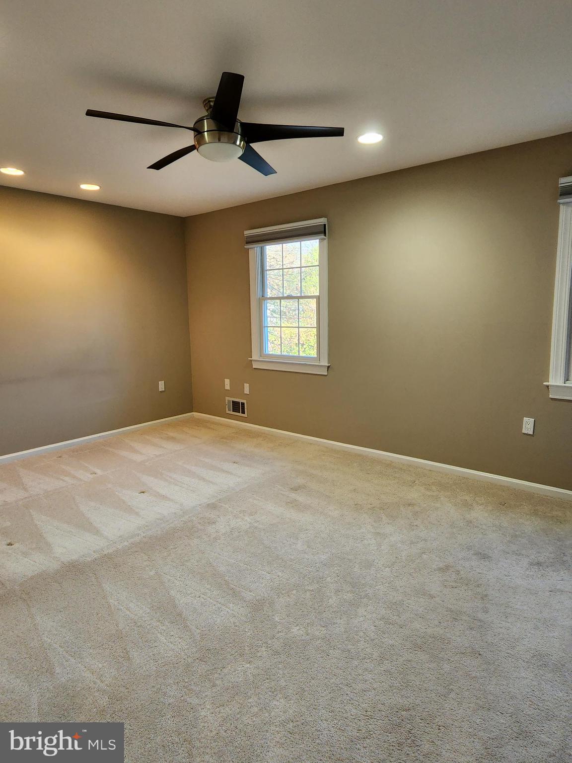 8230 Riverside Road Alexandria, VA 22308 - Photo 24 of 49 Primary bedroom