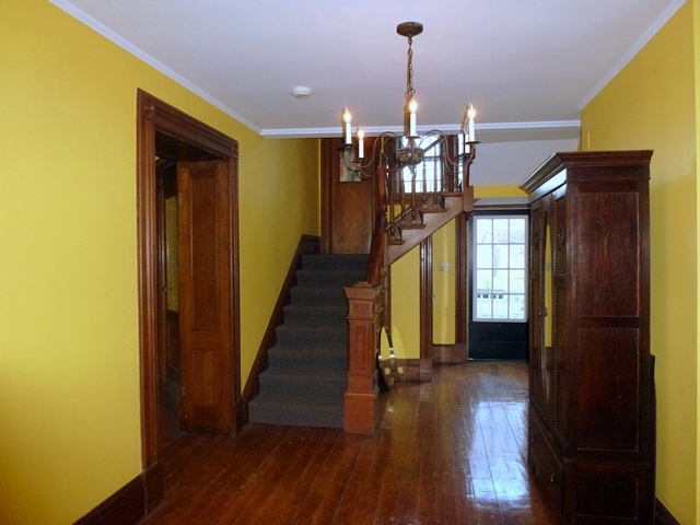 62 Stratton Road Williamstown, MA 01267 - Photo 16 of 29 66-stratton rd hallway
