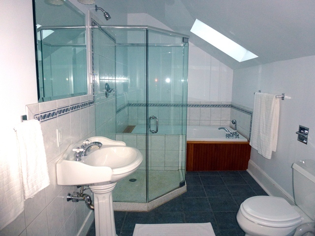 62 Stratton Road Williamstown, MA 01267 - Photo 27 of 29 80-stratton rd bath1