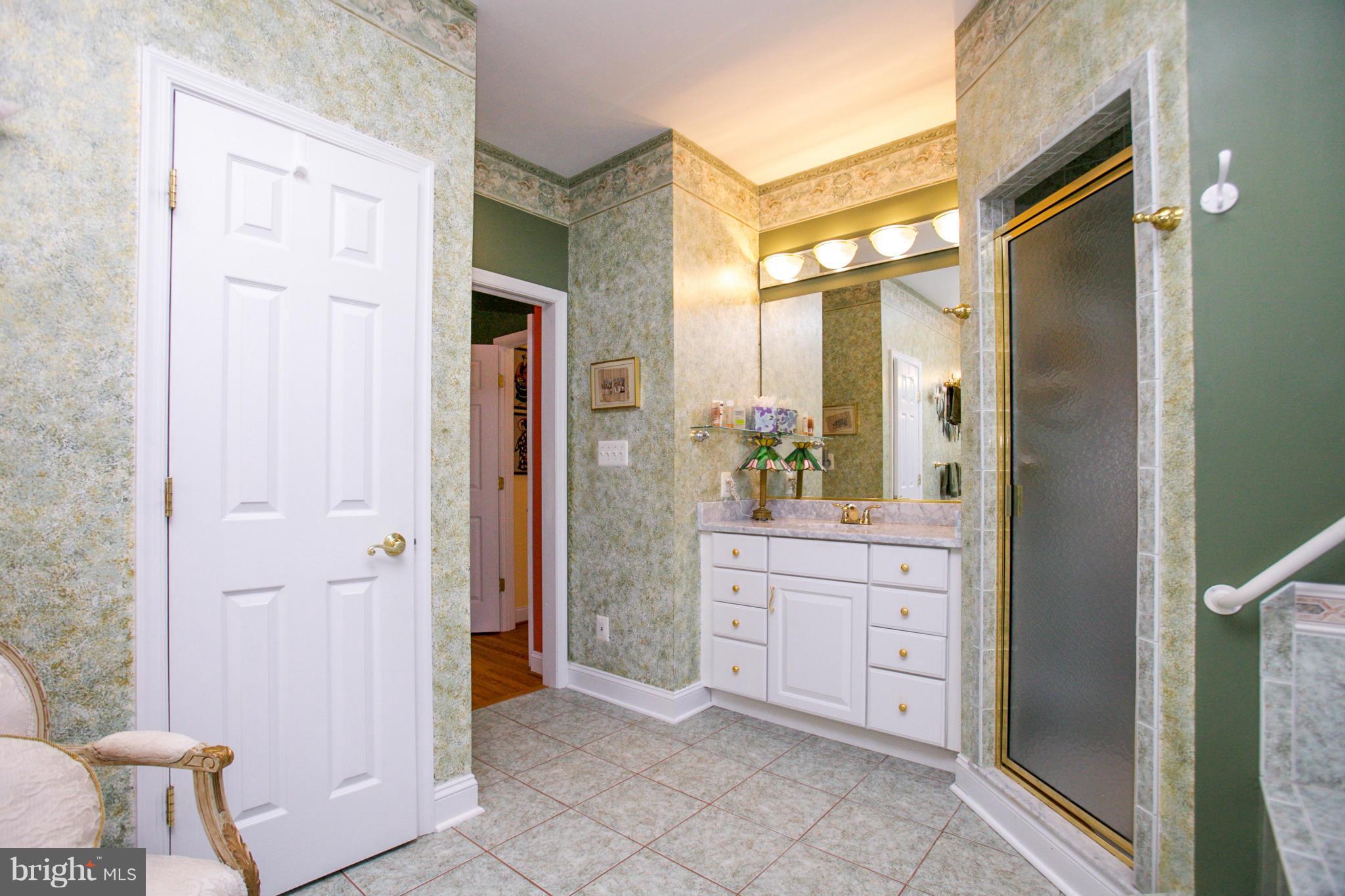 339 Worton Road Baltimore, MD 21221 - Photo 11 of 29 Bath (Master)
