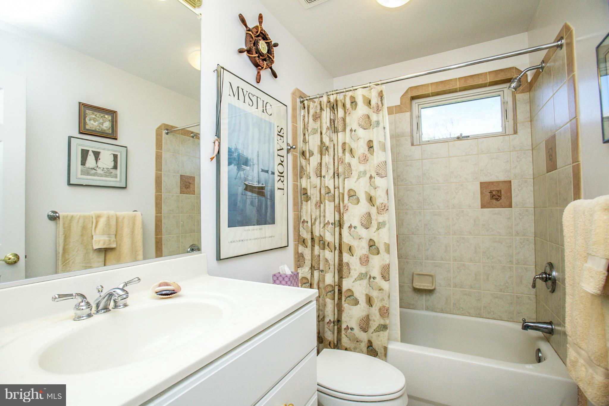 339 Worton Road Baltimore, MD 21221 - Photo 15 of 29 Bath