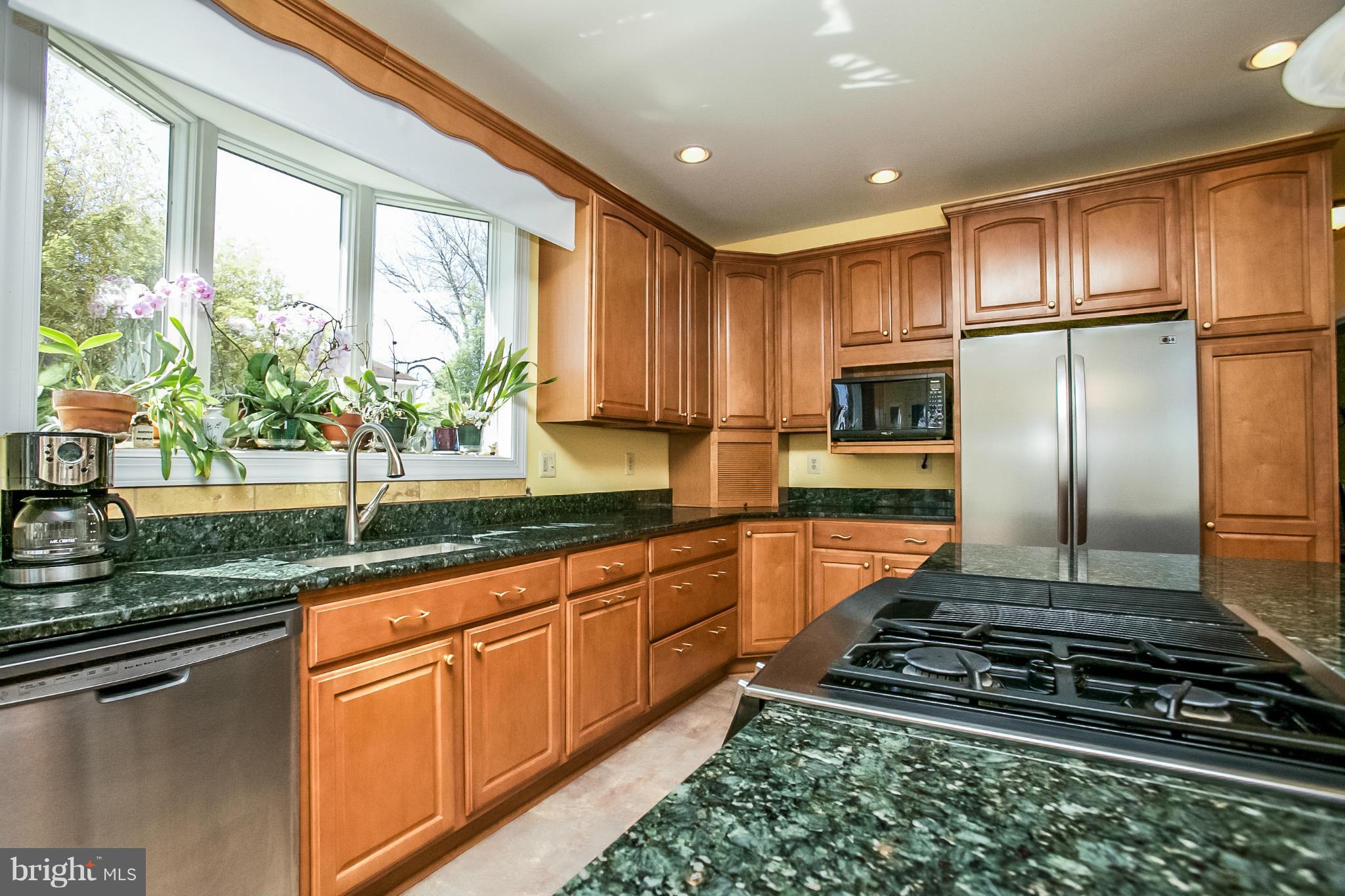 339 Worton Road Baltimore, MD 21221 - Photo 19 of 29 Kitchen