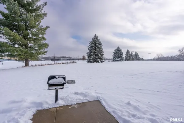 $395,000 | 6112 34th Ave A Court, Moline, IL 61265