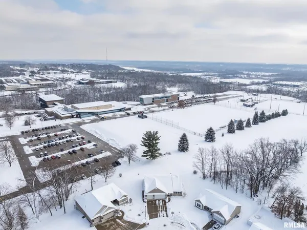 $395,000 | 6112 34th Ave A Court, Moline, IL 61265