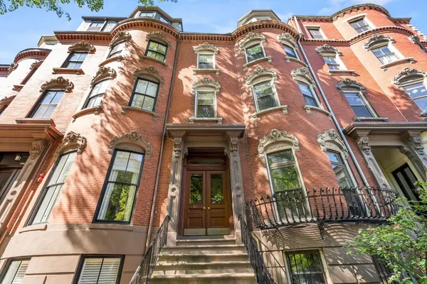 $4,300 | 50 Union Park, Unit 3, Boston, MA 02118