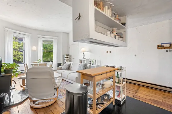 $4,300 | 50 Union Park, Unit 3, Boston, MA 02118