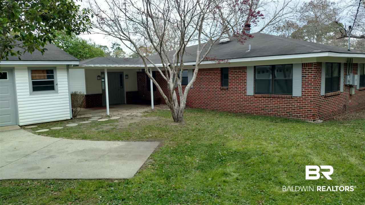 11826 Pioneer Road Theodore, AL 36582 - Photo 2 of 28