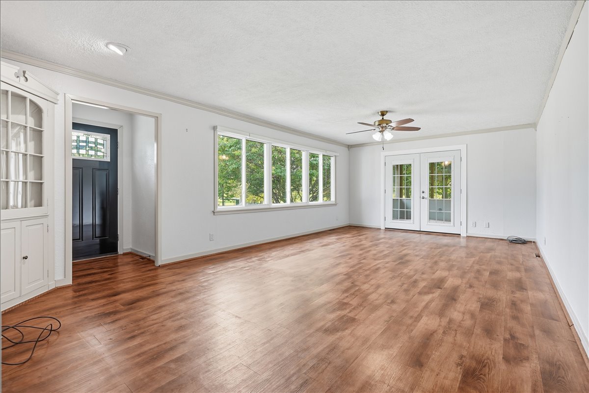 514 Fletcher Street Roanoke, IL 61561 - Photo 6 of 40