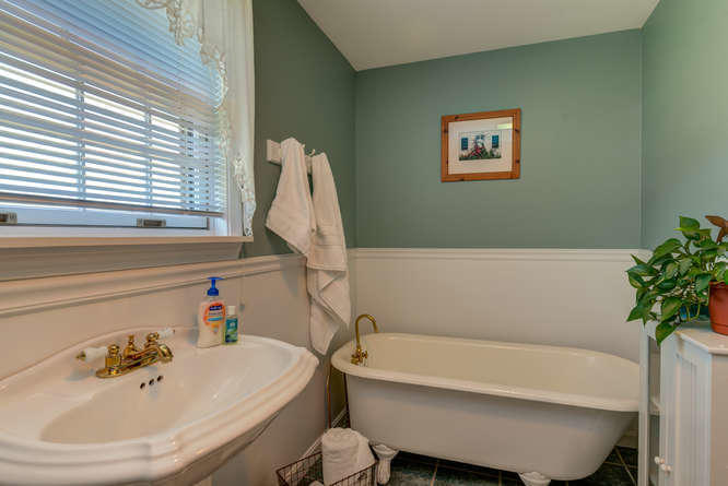 241 Quaker Ridge Road Casco, ME 04015 - Photo 15 of 73 241 Quaker Ridge Rd Casco ME-small-023-0