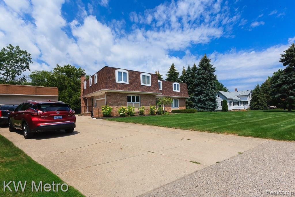 32201 Fruehauf Road Fraser, MI 48026 - Photo 4 of 46