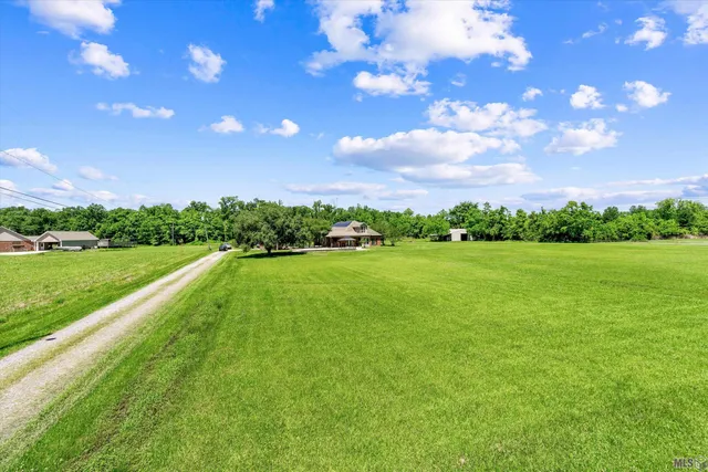 $644,900 | 9365 Highway 936, St. Amant, LA 70774