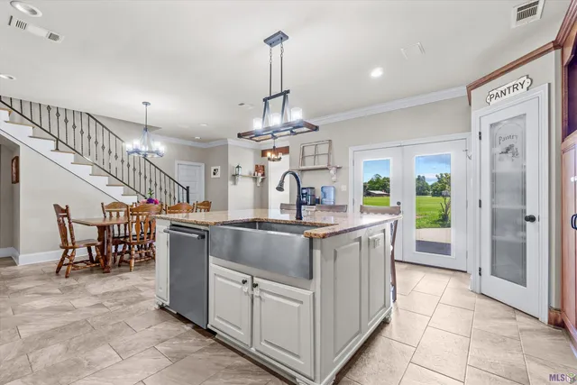 $644,900 | 9365 Highway 936, St. Amant, LA 70774