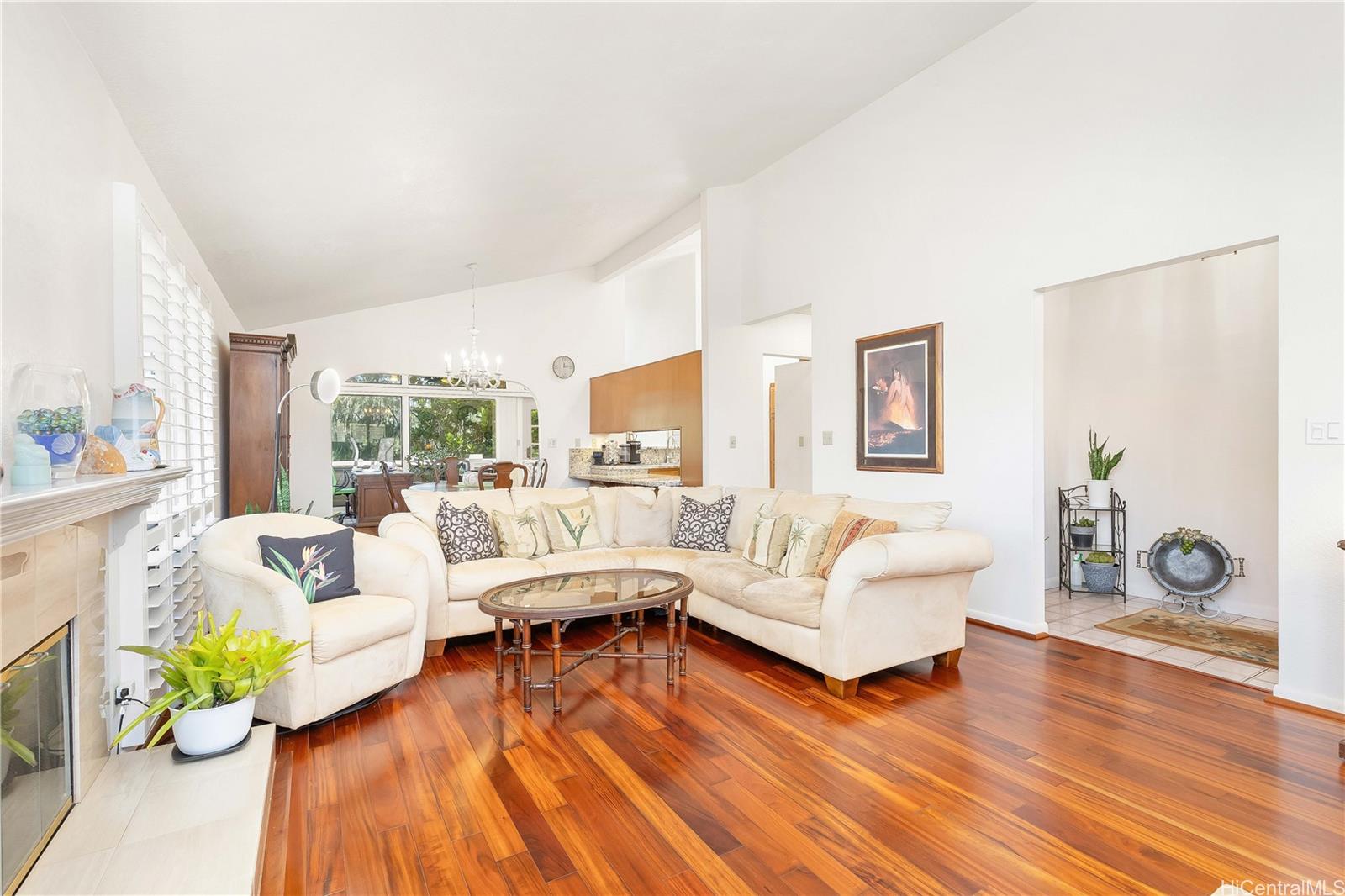 98-1421 Onikiniki Place, Unit 5 Aiea, HI 96701 - Photo 3 of 25