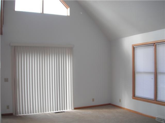 670 Citation Road Southwest Pataskala, OH 43062 - Photo 2 of 24