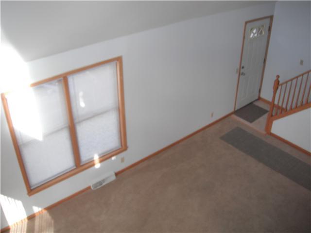 670 Citation Road Southwest Pataskala, OH 43062 - Photo 5 of 24