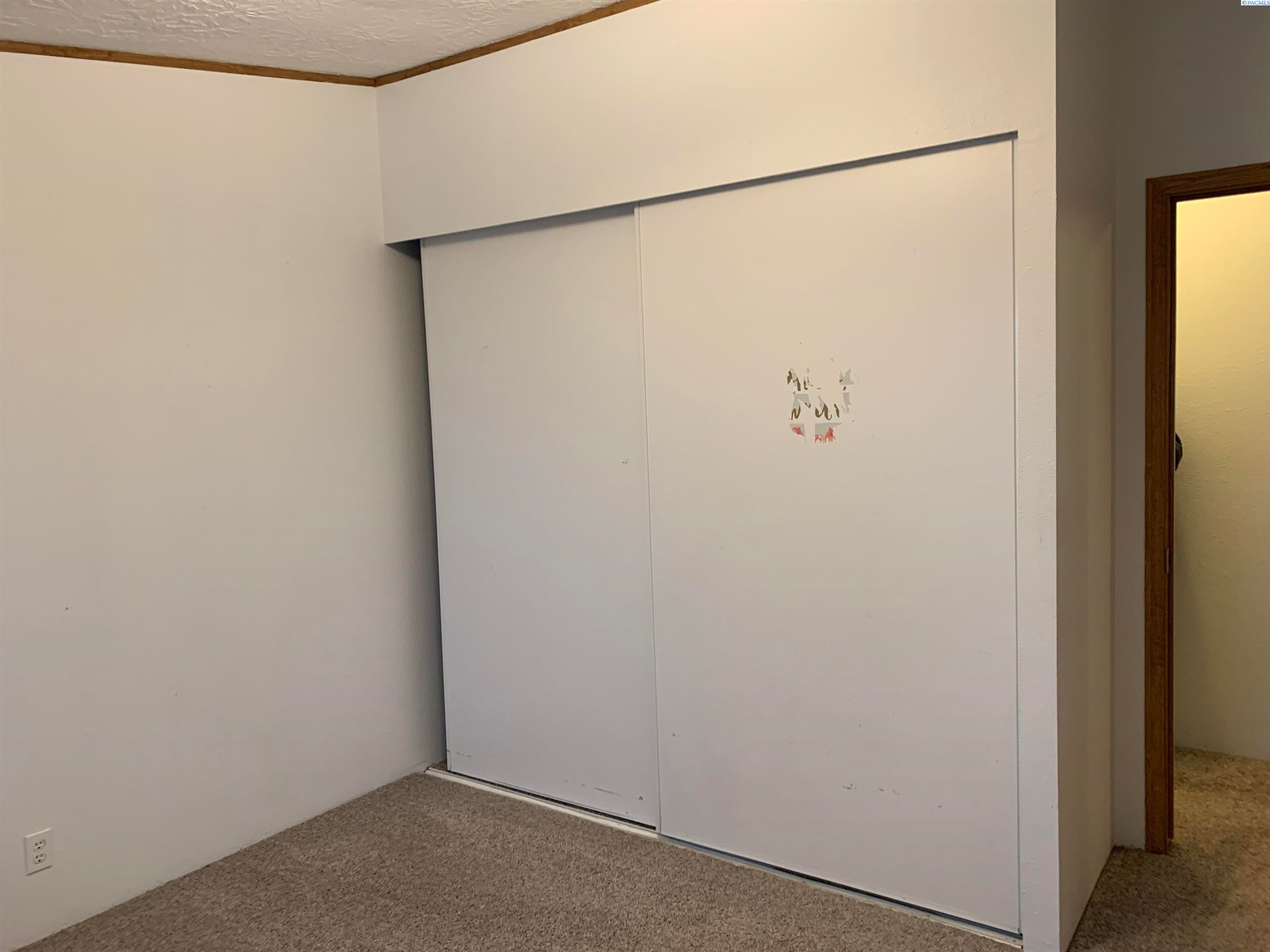 12807 Hicks Road Grandview, WA 98930 - Photo 28 of 45 Gallery Image 28